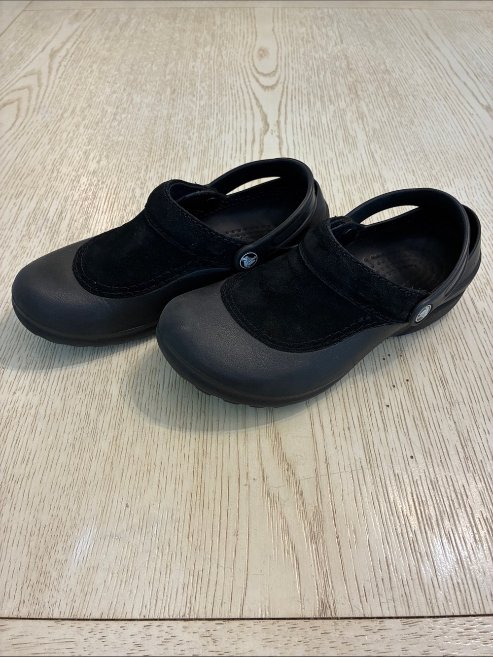 Women’s Crocs Troika Suede Clog Shoes (Black)